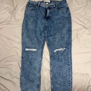 Abercrombie & Fitch Mom jeans! Size 31 (12r) Dark blue and high rise!